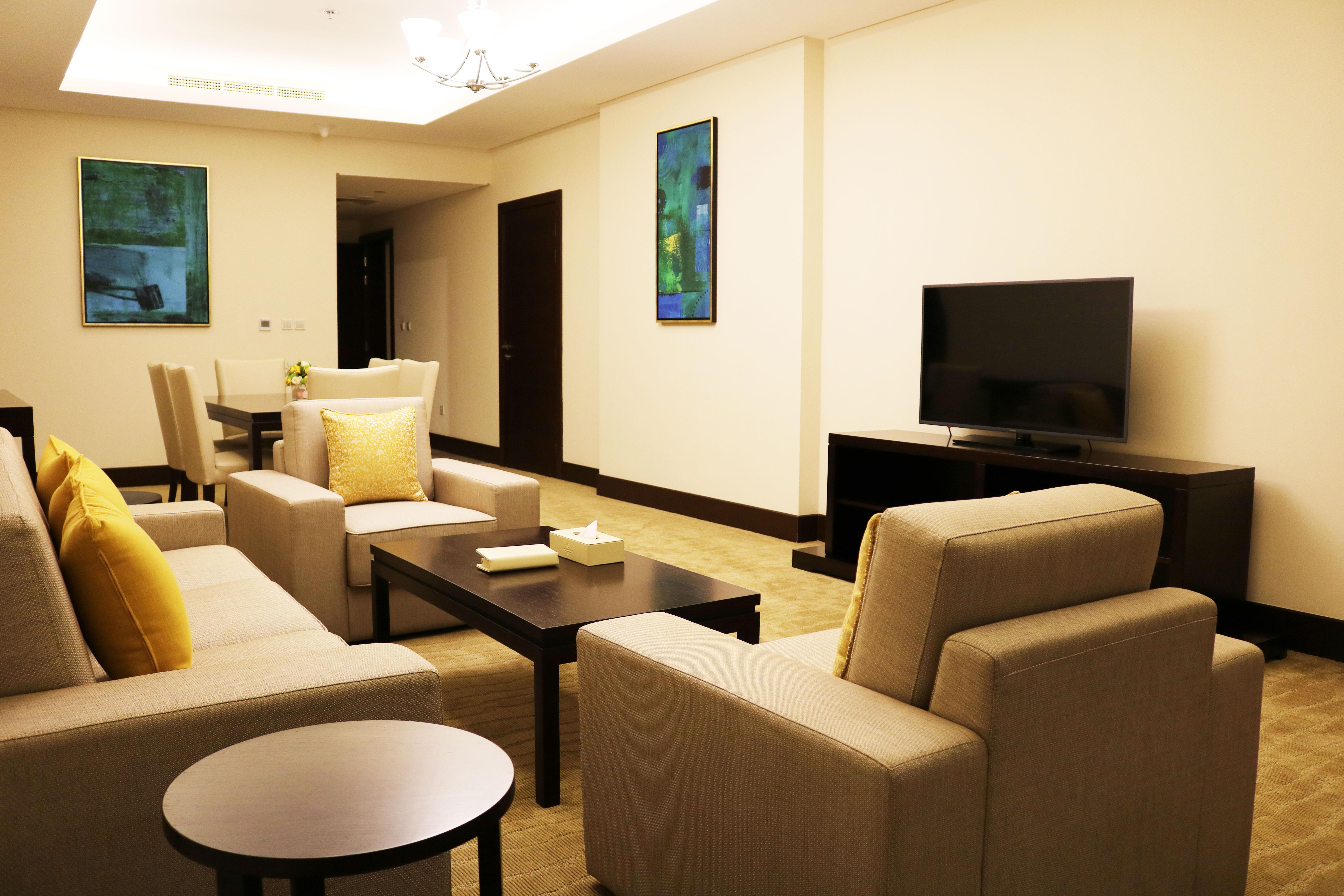Al Bahar Hotel & Resort Fujairah Exterior photo Living room