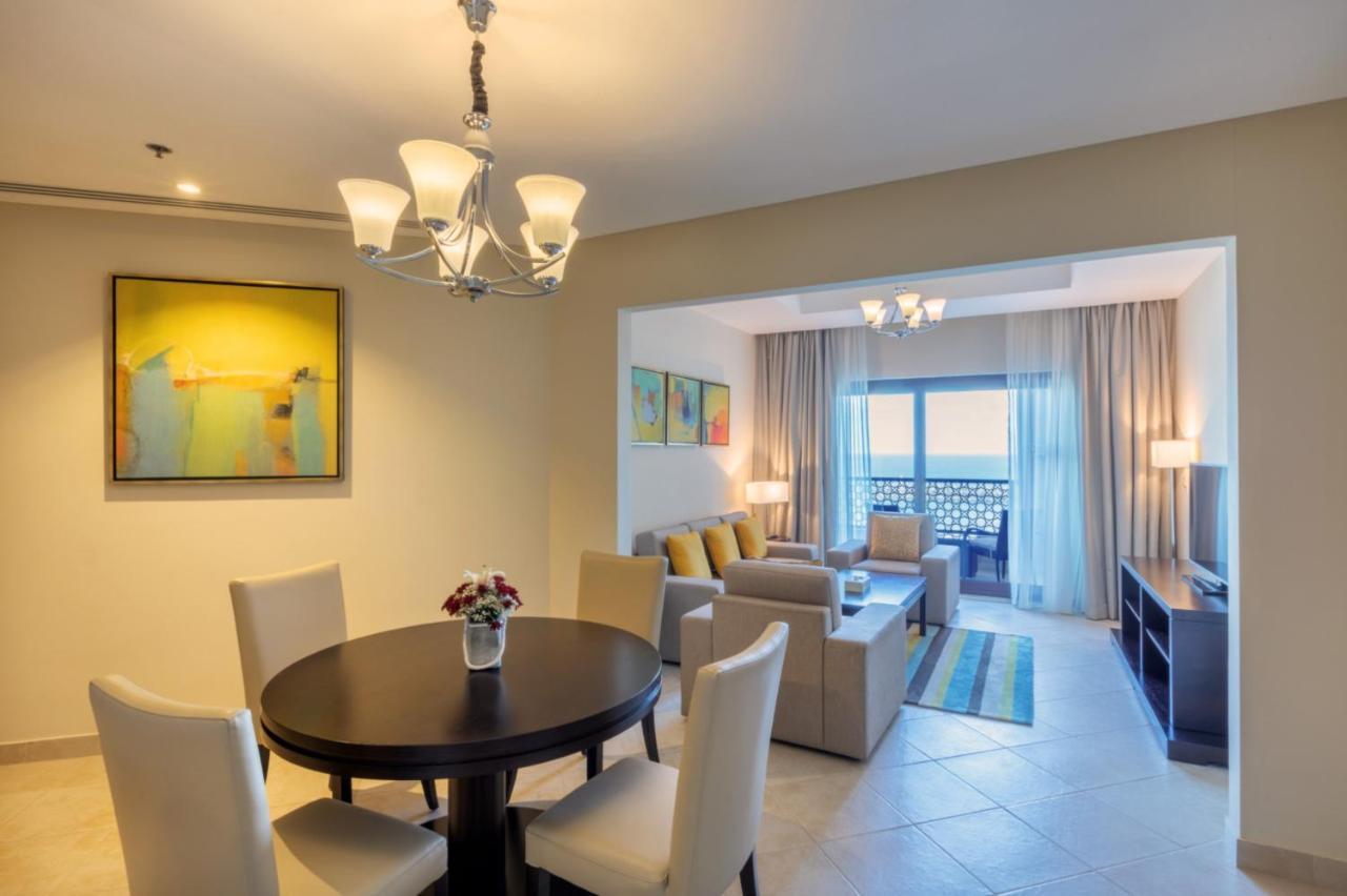 Al Bahar Hotel & Resort Fujairah Exterior photo A suite at the Jumeirah Beach Hotel