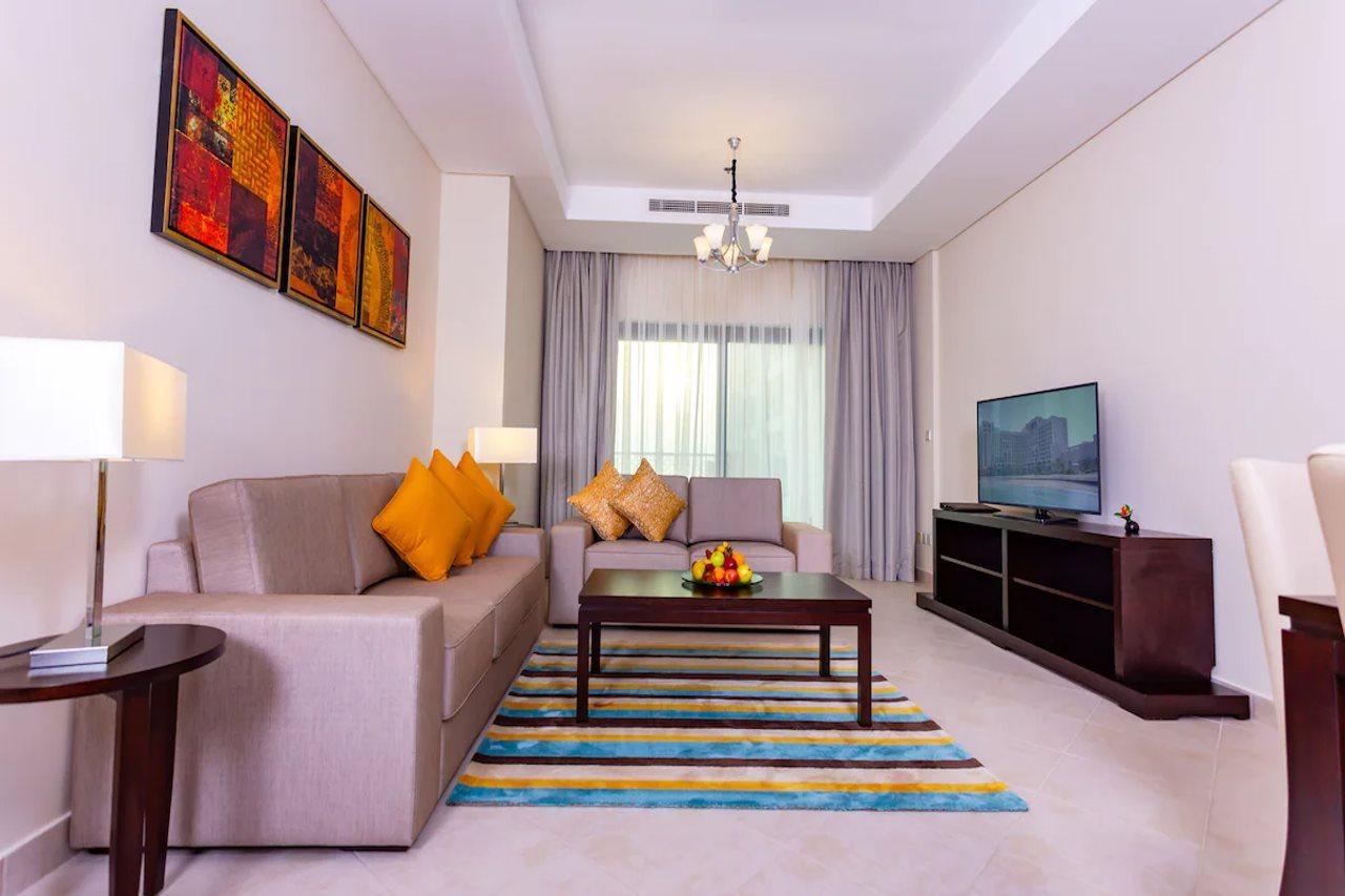 Al Bahar Hotel & Resort Fujairah Exterior photo Living room